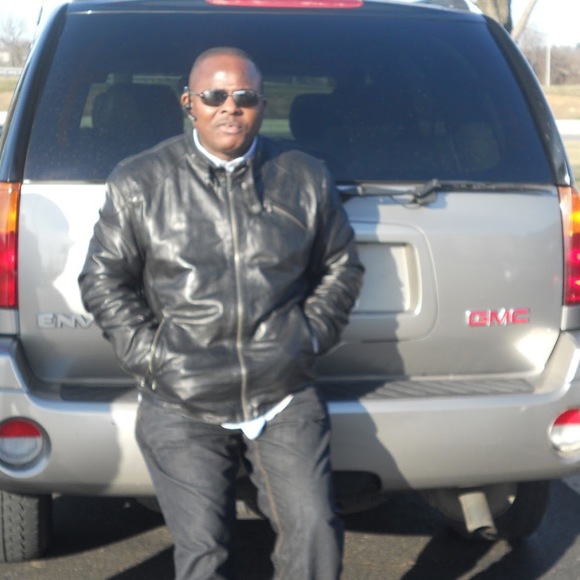 Meet your Posher, Vincent - Picture 1 of 1